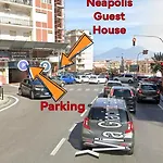 בית הארחה Neapolis 4*