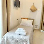 Neapolis 4* נאפולי