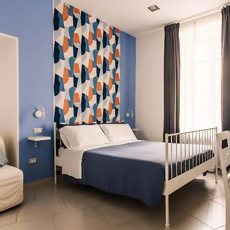 Neapolis 4* נאפולי