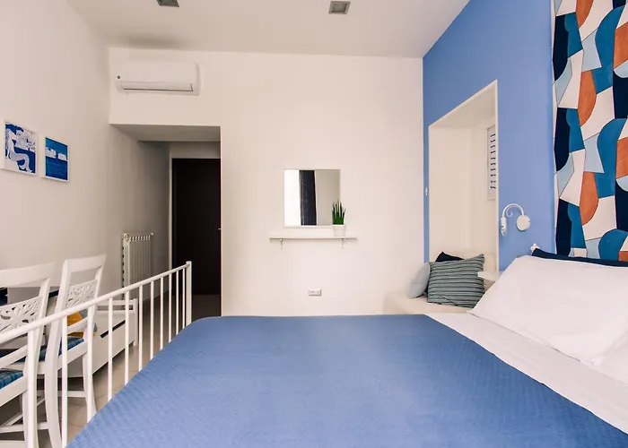 Neapolis 4*